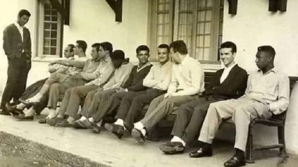 O adeus ao Rei e a um futebol que não existe mais