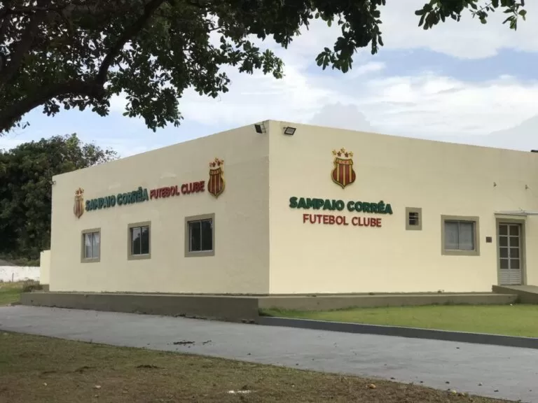 Torcedores do Sampaio Corrêa acionam MP contra presidente por suspeita de irregularidades